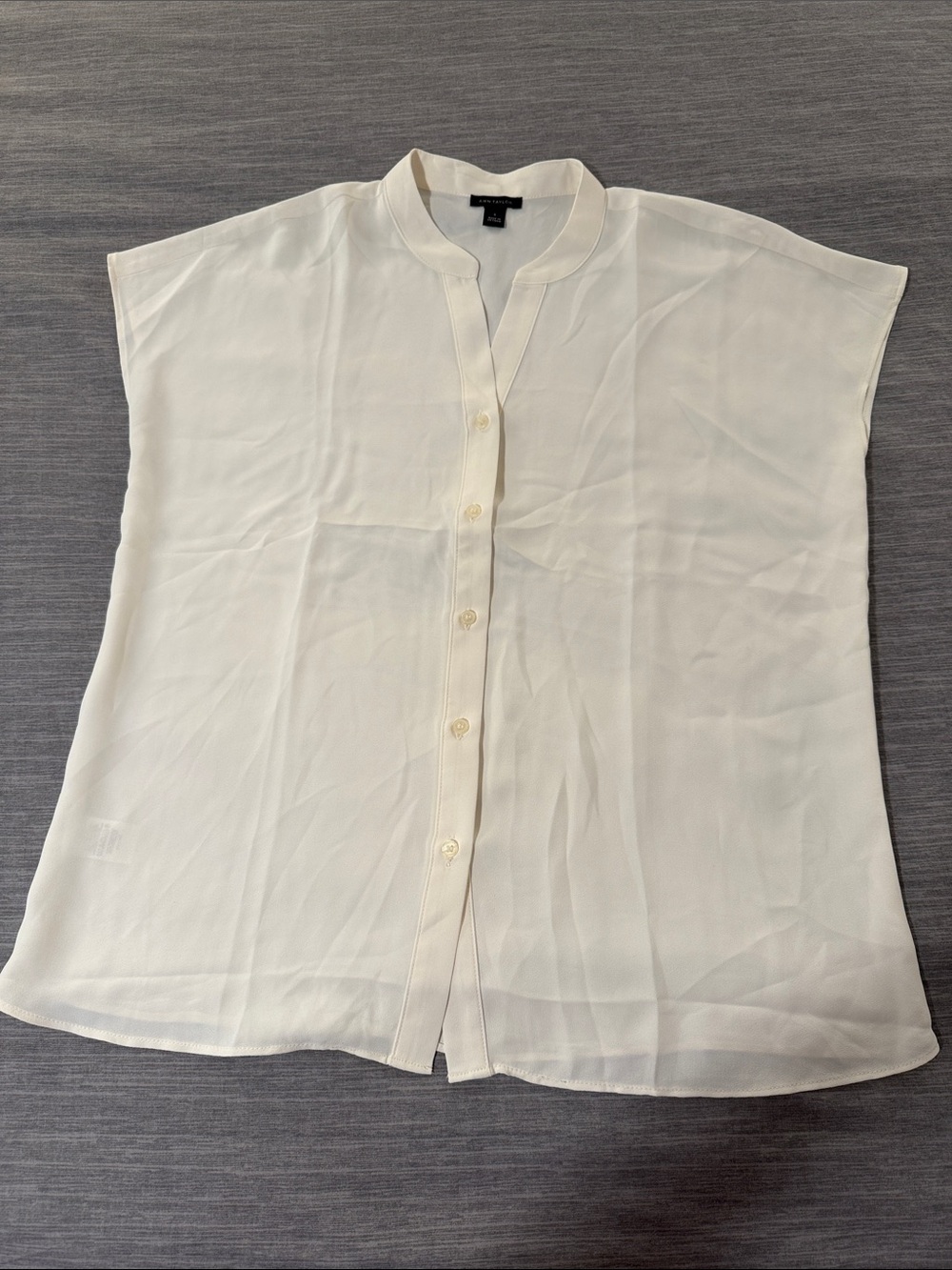 NWOT Ann Taylor Cream Button-Front Band Collar Blouse